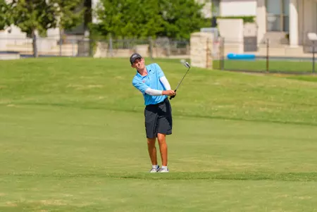 Follmer_Andre_Mgolf26_Posed_AAJ04625.jpg