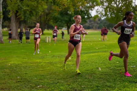 Hunt_Carly_XC26_at_OLLU_PT_AAF04324.jpg