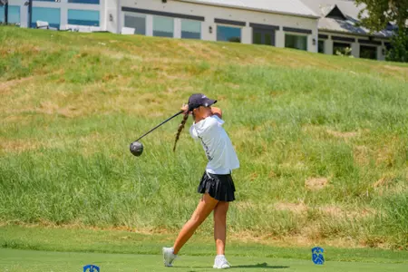 Lee_Erica_Golf26_Practice_AAF03939.jpg
