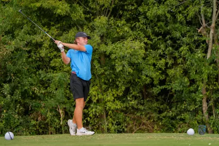 Sullivan_Ethan_Mgolf26_Posed_AAJ04443.jpg